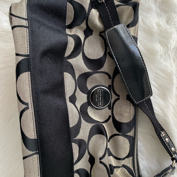 Coach Handbags - Authentic Coach handbag